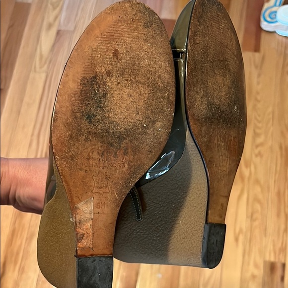 Michael Kors Tan Wedge Shoes - Picture 7 of 7